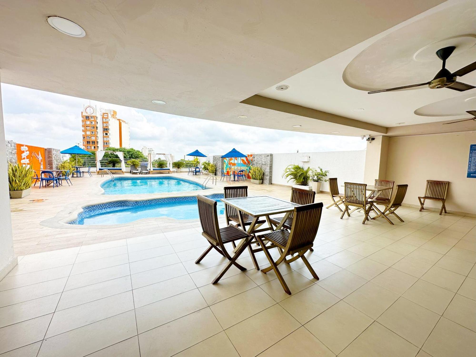 Howard Johnson By Wyndham Barranquilla Versalles Otel Dış mekan fotoğraf